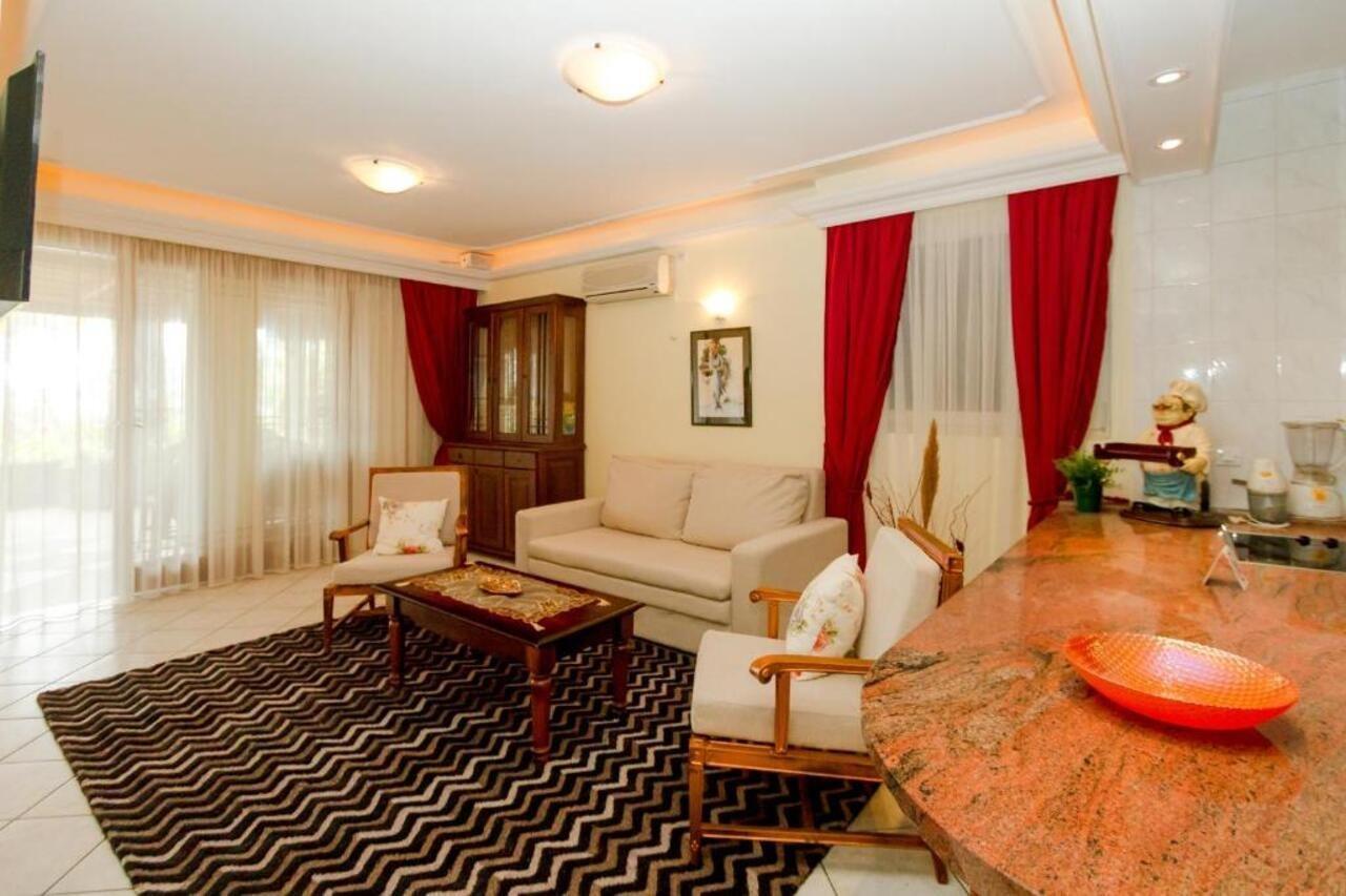 Milan'S Apartments Sveti Stefan Exteriör bild